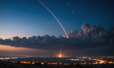 langit di atas Israel badai